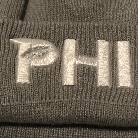 Preowned NEW ERA Philadelphia EAGLES gray knit winter hat - Picture 2 of 5